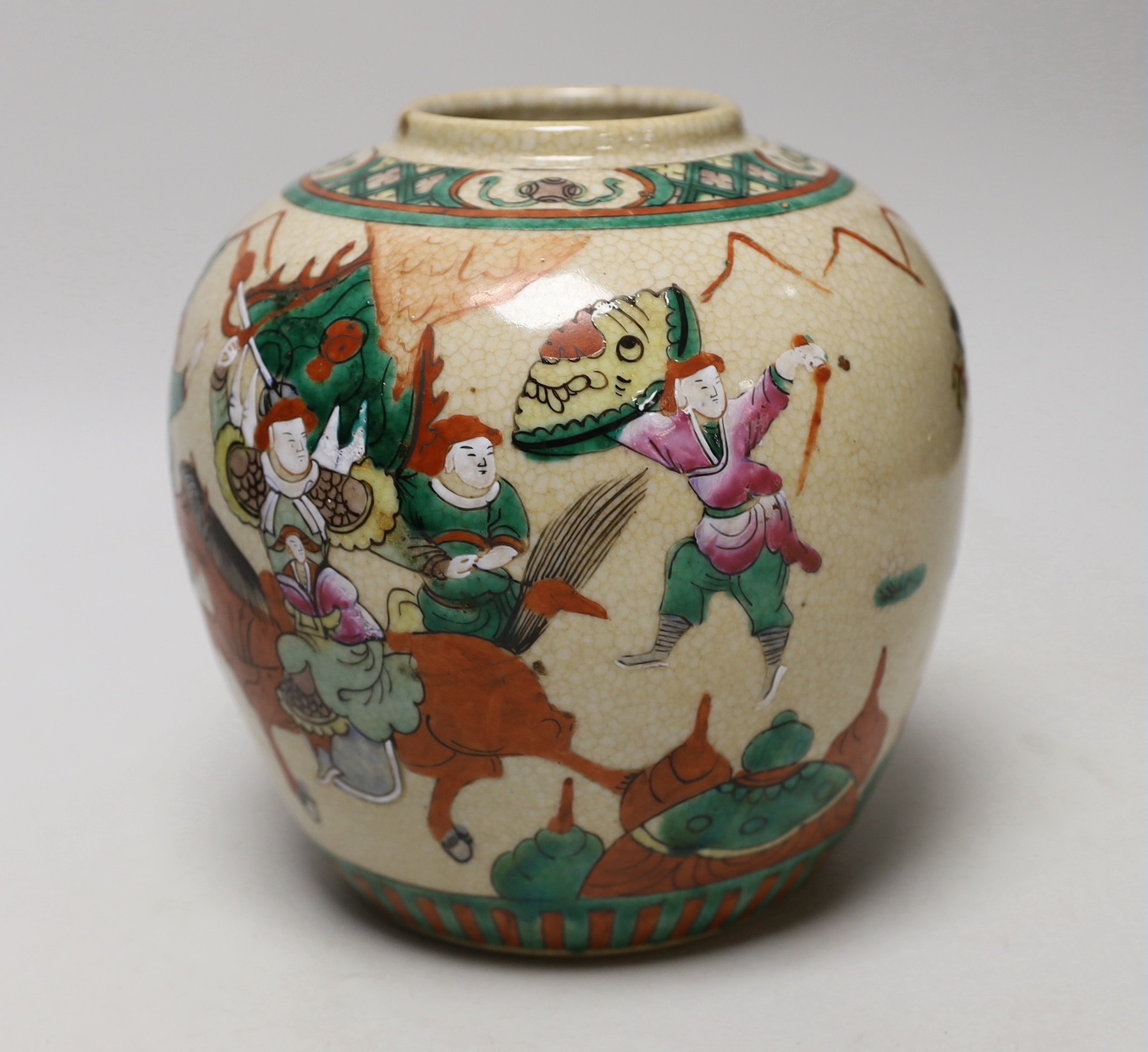 An early 20th century Chinese famille rose crackle glaze ginger jar, decorated with warrior scenes, 18cm high